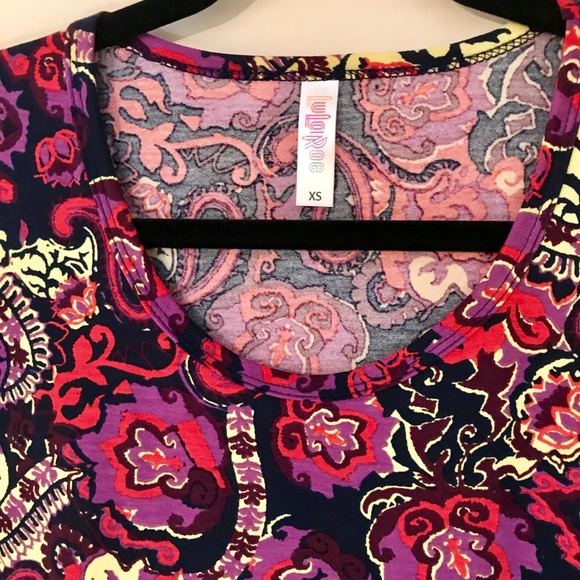 LuLaRoe Classic T Tee Rich Multicolored Pattern XS - Picture 2 of 3